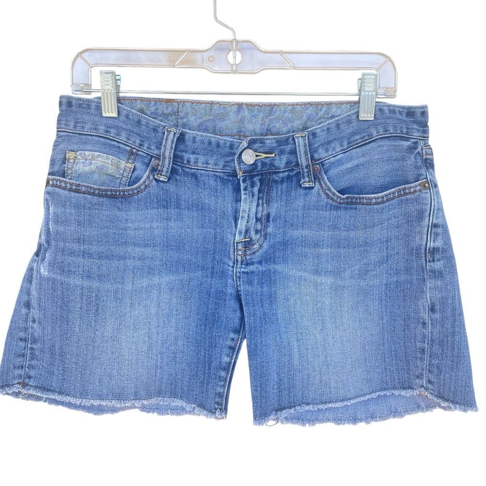 🎉Host Pick🎉 Lucky Brand Classic Medium Denim Floral Pocket Detail Shorts Size